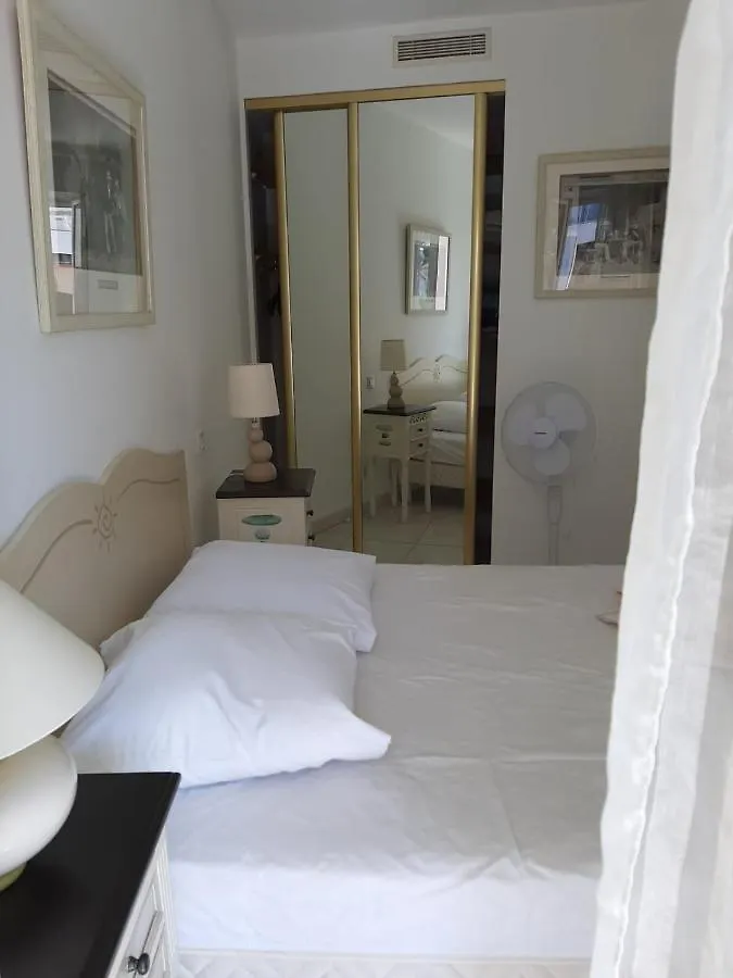 Le Chevrefeuille Apartment Saint-Raphael  0*, Saint-Raphael (Var) France