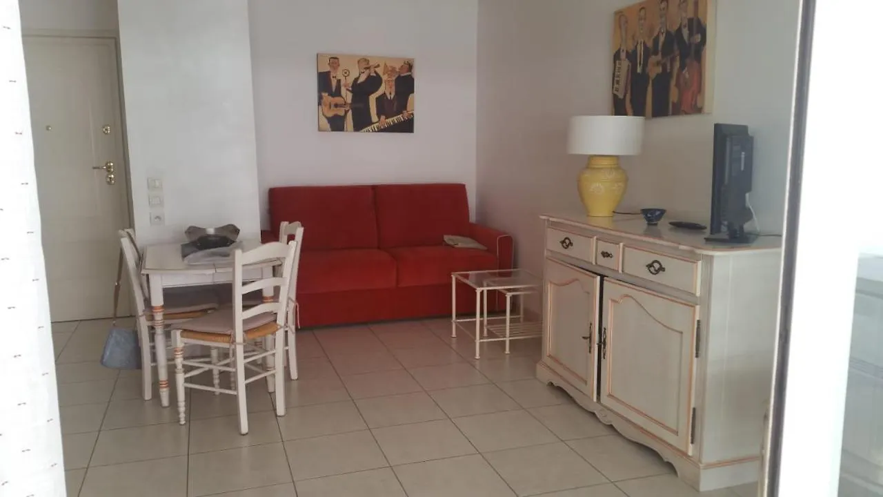 Le Chevrefeuille Apartment Saint-Raphael
